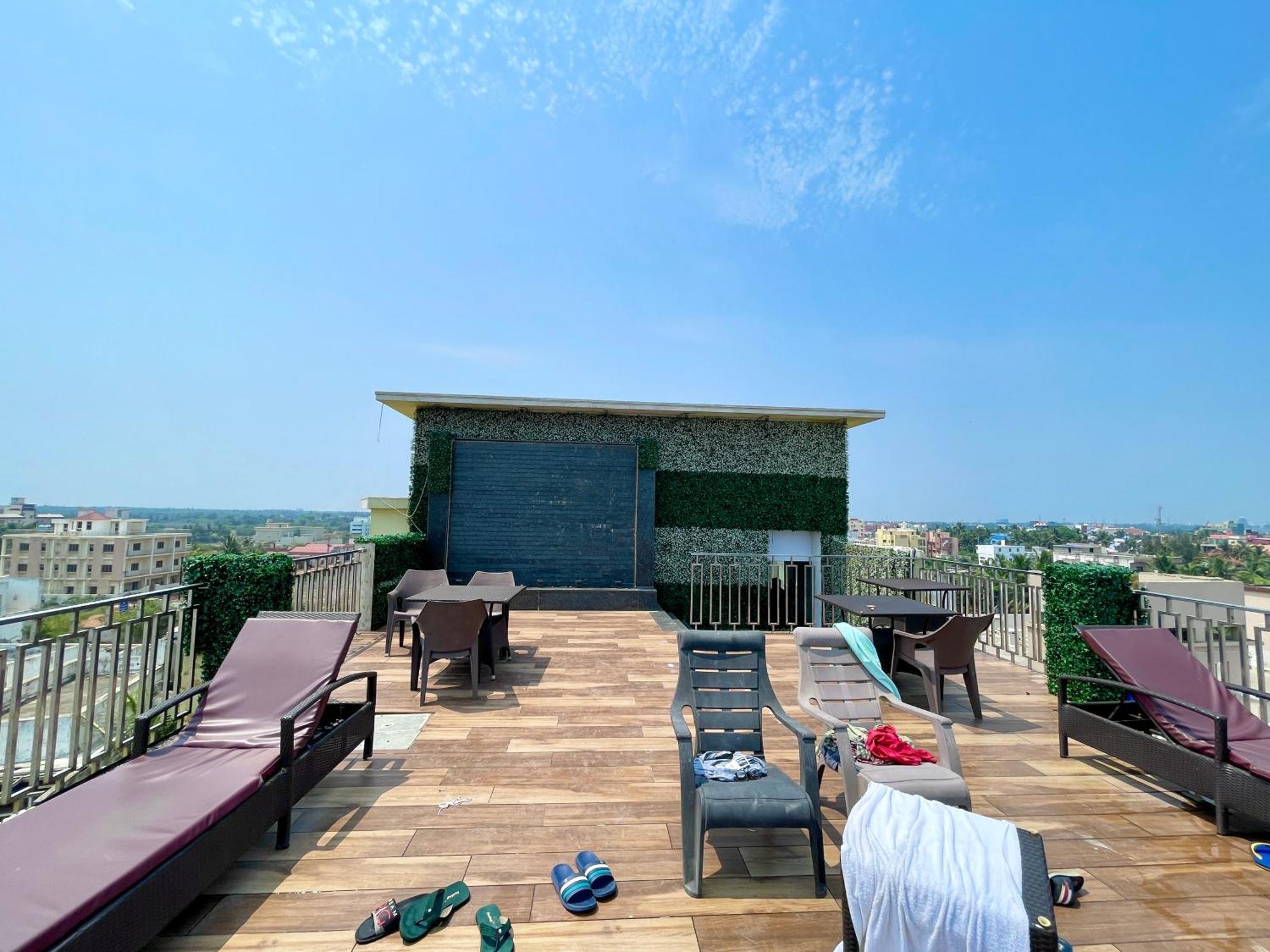 Hotel Tbs In Puri Exterior foto